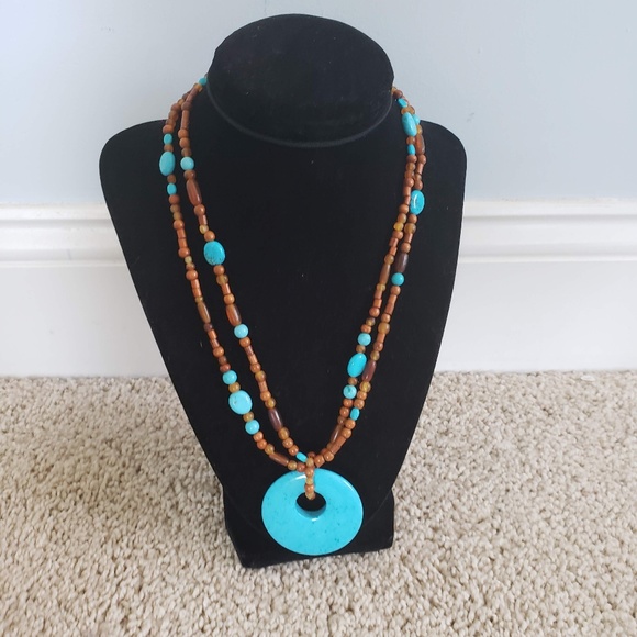 Icing Jewelry - Very trendy beads necklace